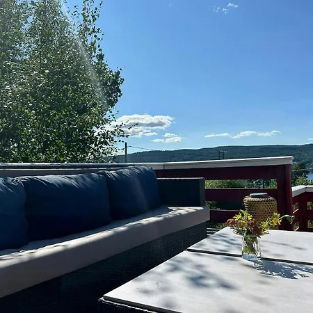 Nyaraló Fjord With Sea View South Of